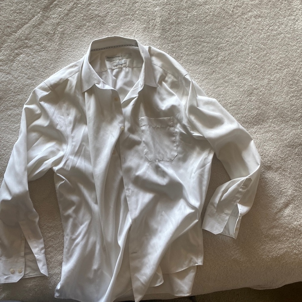 Perry Ellis premium white button up shirt. Size 17, 34/35